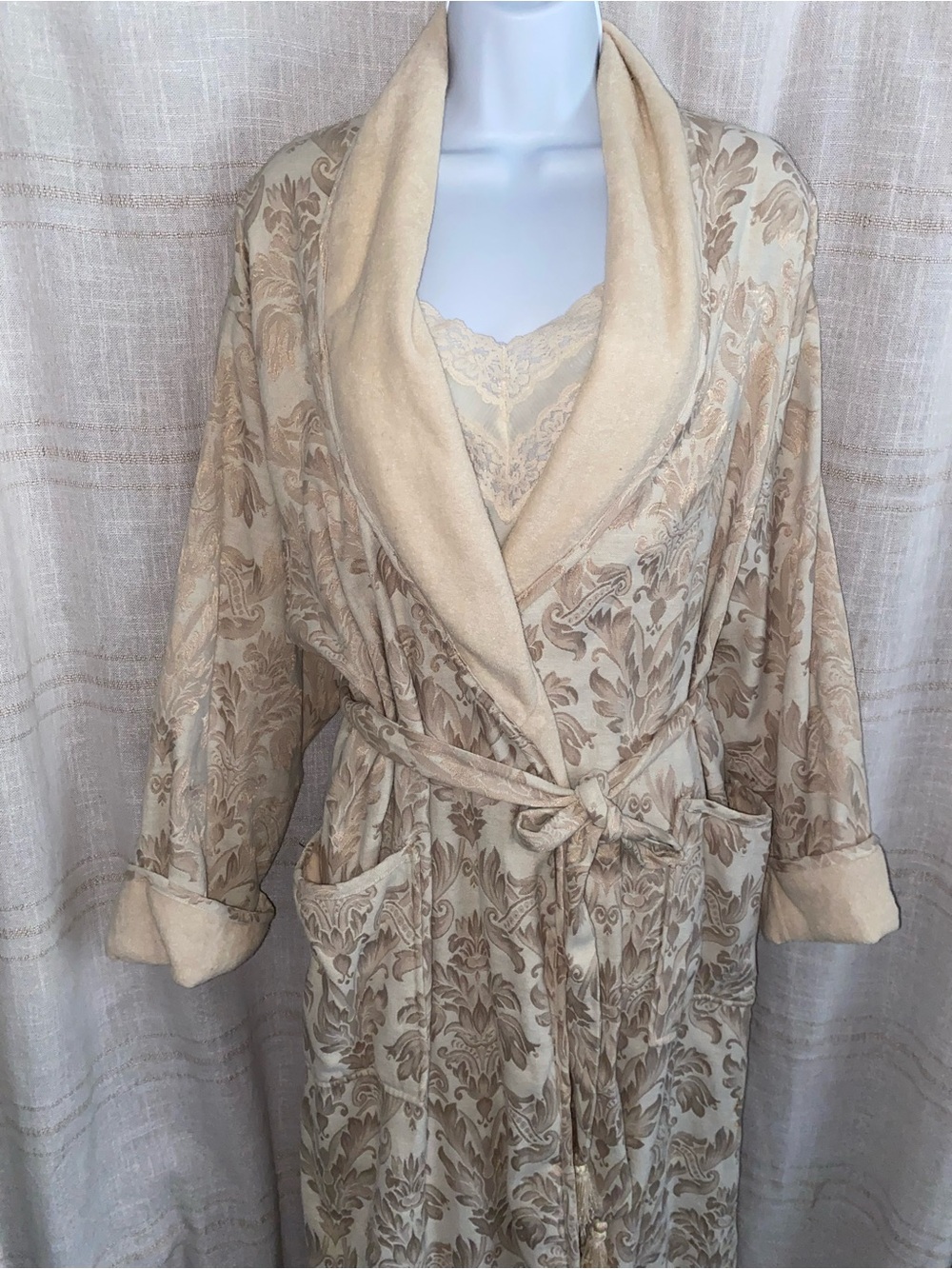 RARE VTG 80s Victoria's Secret Gold Label Damask Jacquard Terry Lined Maxi Robe - Picture 3 of 16